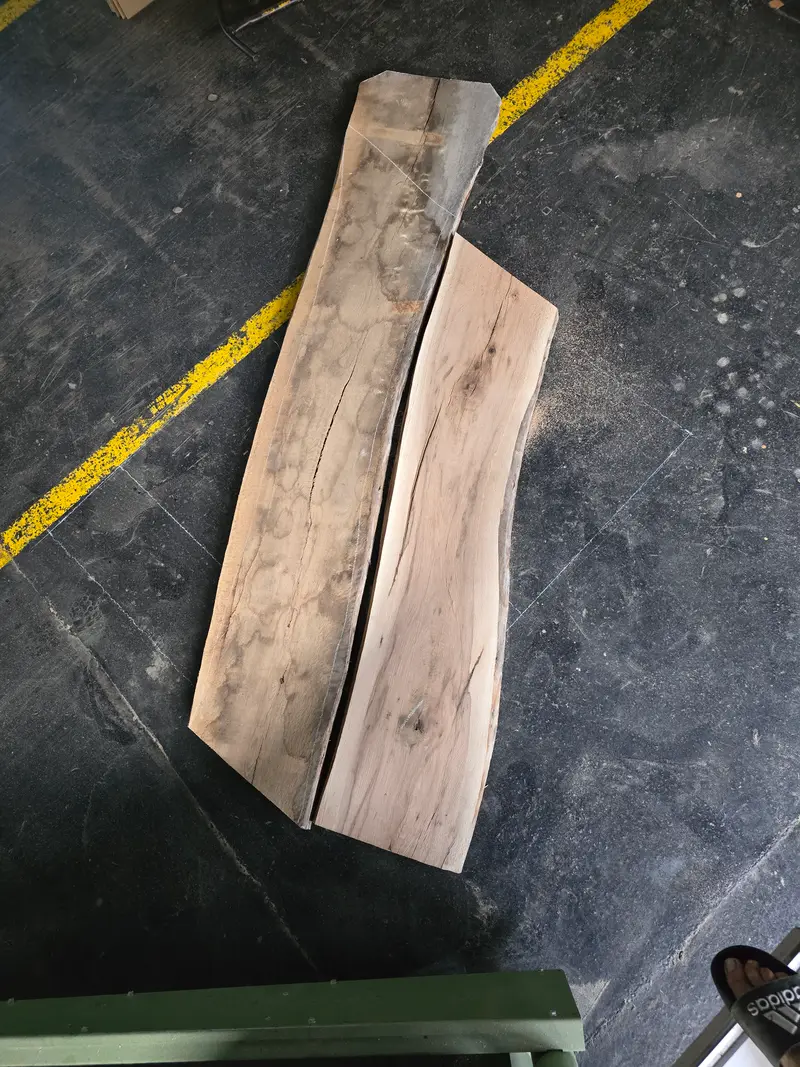Corner table, in the making, photo 3