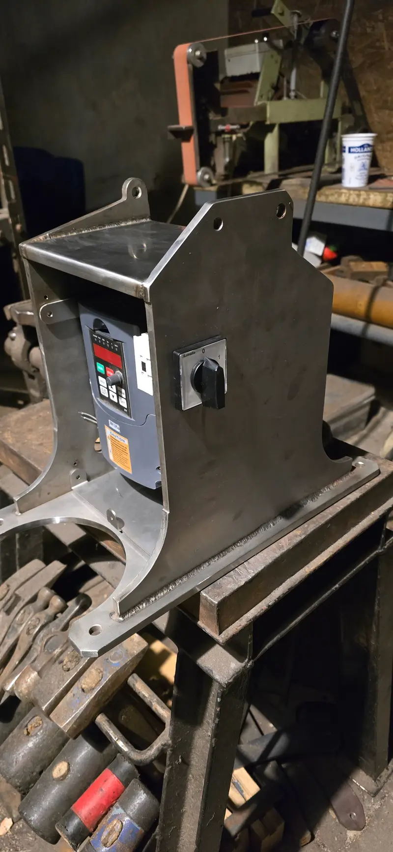 Bandschleifmaschine BP-2000 im Bau